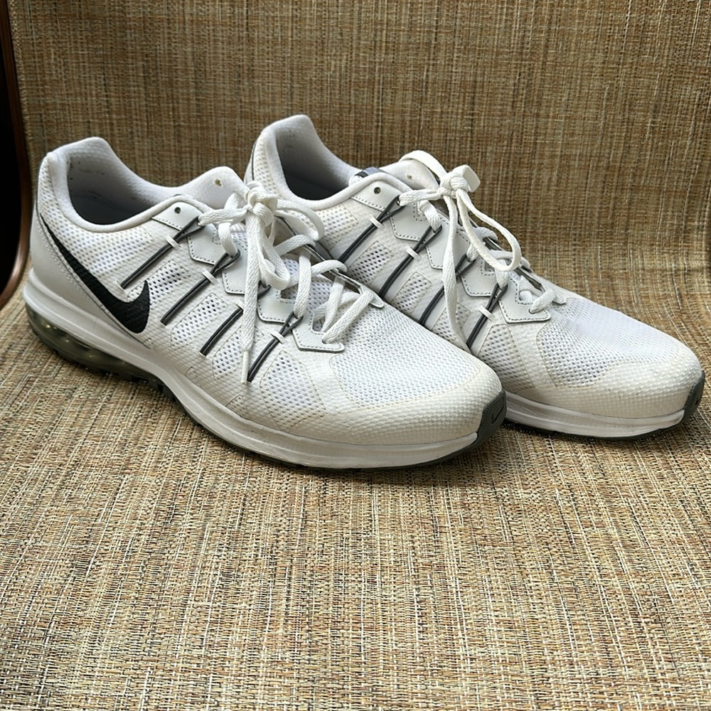 Nike Air Dynasty